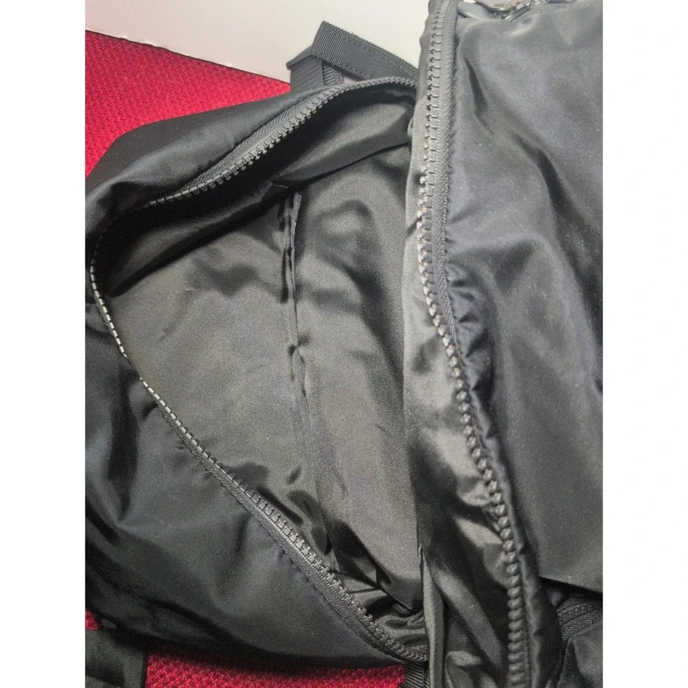 Lululemon Go Lightly Backpack Black Multi-pocket Water Repel Multi-Pocket